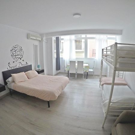 Mesonhomes Suites Center - Stay & Work Granada Ngoại thất bức ảnh